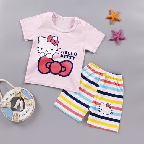 Hello kitty Pink and multicolour T-shirt and short - JuniorHops